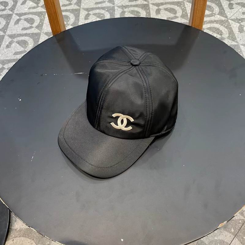 Chanel cap 030944